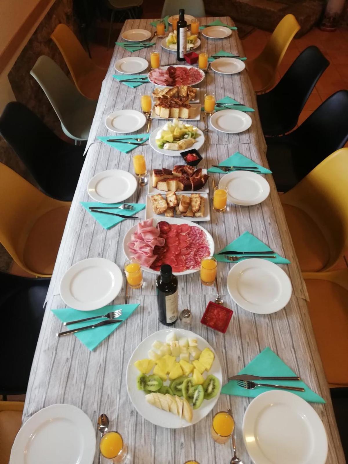Hotel Restaurante Agapio De Tresnino Quintanilla de Onésimo Buitenkant foto